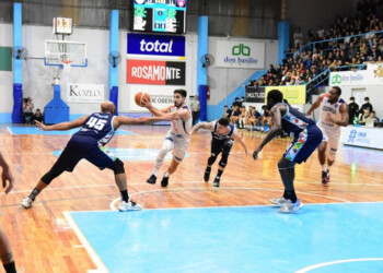 Quimsa, primer semifinalista, tras barrer a OTC en el Augusto Derna