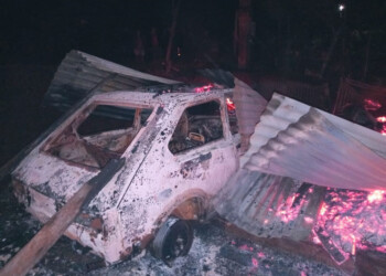 Un vehículo y una vivienda se incendiaron por completo en Panambí