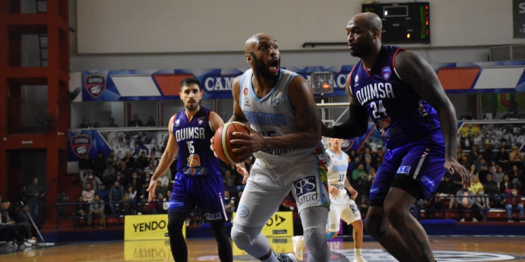 DESTACADO. El norteamericano Samuel Givens fue el goleador de OTC con 16 puntos. (Fotos Prensa Quimsa).