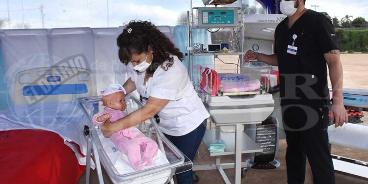 Posadas cerró la semana del parto respetado con una caminata por la costanera