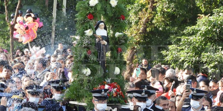 Santa Rita: la Patrona de los Imposibles recibió a cientos de feligreses