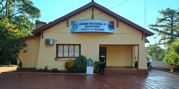 INVESTIGACIÓN. La policía aguardaba órdenes de la Justicia en el marco de la causa por la muerte de Lucas.