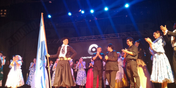 Galería: postales de la Vigilia del 25 de Mayo en Posadas