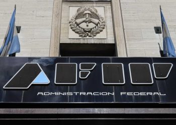 Advierten que si una empresa pagara todos los impuestos sería probable que cierre