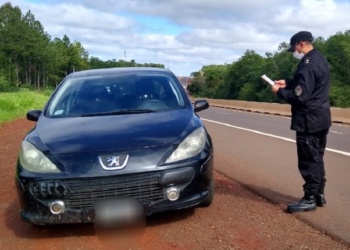 Robaron un auto en Corpus y lo abandonaron en santa Ana