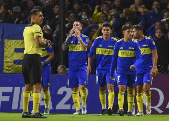 Con un polémico empate, Boca se complicó su continuidad en la Libertadores