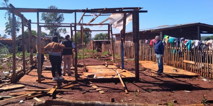 COMPLICADO. La carencia habitacional es muy pronunciada y alcanza a miles de familias, muchas de ellas que viven en precarias condiciones.