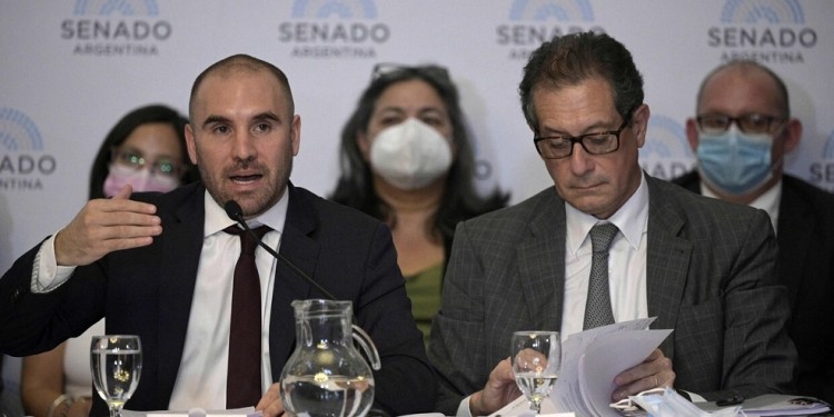 El ministro de Economía, Martín Guzmán, y el presidente del Banco Central, Miguel Pesce
