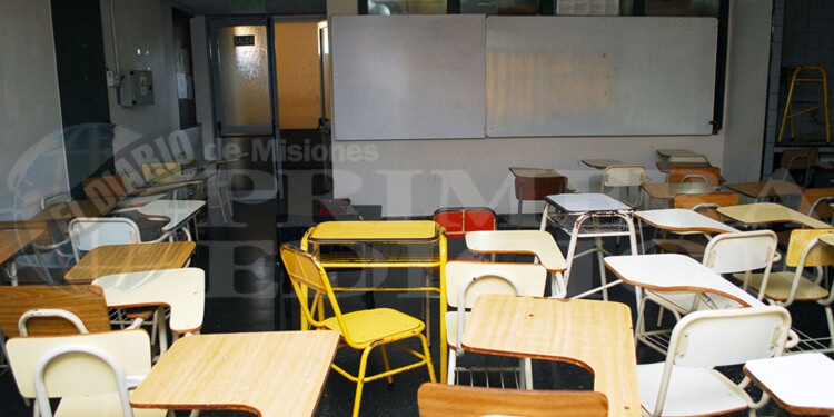 EN LUCHA. Docentes de Exactas y Humanidades tuvieron más adhesión al paro del viernes pasado.