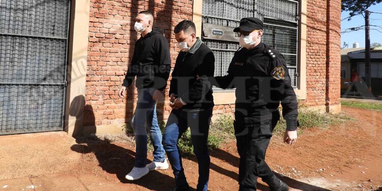 INTENTO FALLIDO. La pareja de la víctima fue llevada hasta el juzgado por la mañana, pero la indagatoria quedó para la tarde.