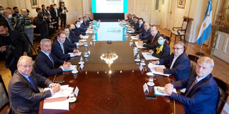 RECLAMOS FEDERALES. Tanto en el reparto de la coparticipación como en las transferencias de subsidios, los gobernadores no están conformes.