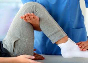 Kinesiólogos: por bajos aranceles de las obras sociales, piden cobrar un coseguro