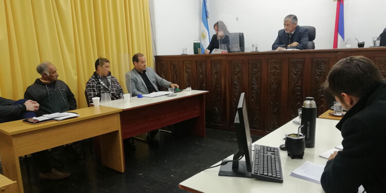 ACUSADOS. Leal y Lorenzo (izquierda de la imagen) ayer en debate.