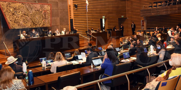 SE ADELANTÓ. La primera sesión del año se adelantó media hora para avanzar con la creación de las comisiones.