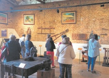 La recorrida por los museos de Apóstoles convocó al público