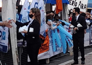 Cuestionamiento de la bancada opositora