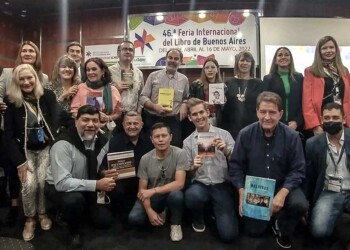 Autores misioneros presentaron sus obras en la Feria Internacional del Libro