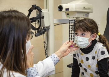 Oftalmología: “Los convenios son para no tener que cobrar un plus al paciente”