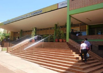 Intentó esquivar a un perro con su motocicleta y terminó herido de gravedad