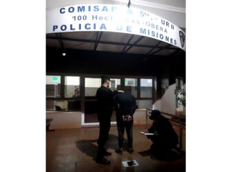 Dos delincuentes fueron detenidos tras arrebatar celulares