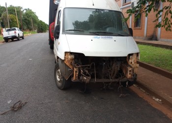 Encapuchados robaron el radiador de un auto en Posadas