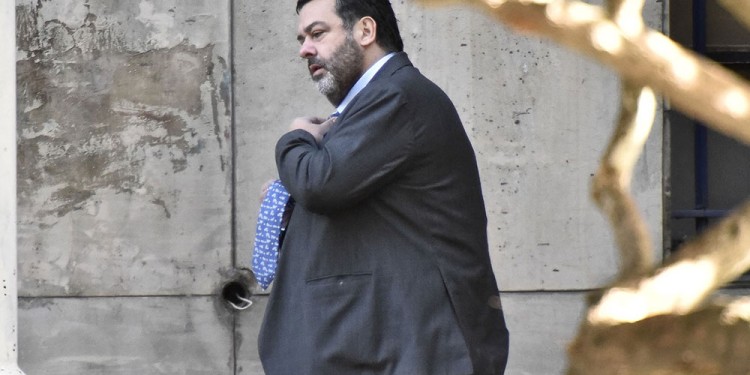 RUSCONI. Defensor del fiscal Glaría.