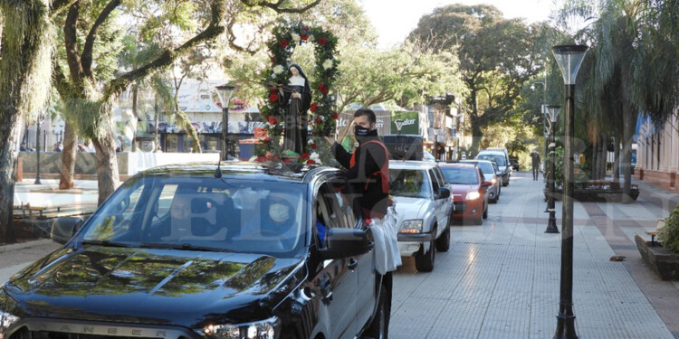 ÚLTIMA . El año pasado la peregrinación a Santa Rita se concretó en automóvil. Este año volverá a realizarse a pie y ello genera una gran expectativa en sus devotos.