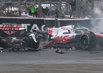 F1: el impactante choque de Schumacher en Mónaco, que partió su auto al medio