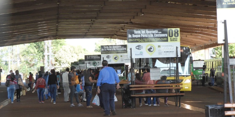 TRANSFERENCIA. Pagando un pasaje se puede hacer trasbordo de un colectivo a otro para completar un viaje.