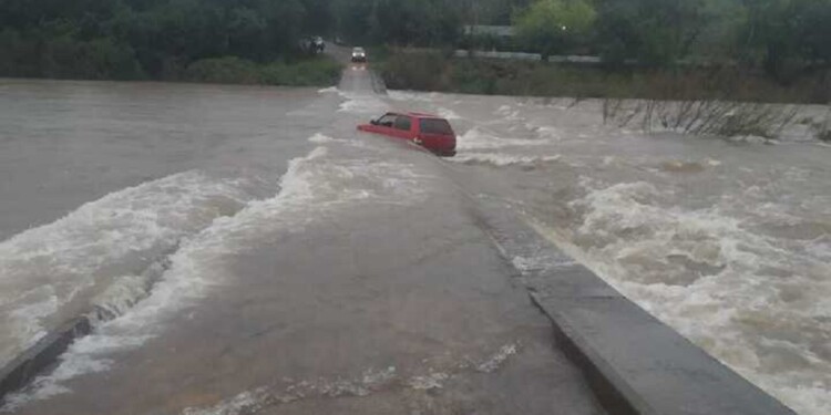 CRECIDAS. Las lluvias de importante magnitud de la semana próxima podrían relantizar las bajantes de ríos y arroyos. (Foto ilustrativa/de Archivo).