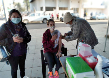 COVID: Misiones habilitó un nuevo refuerzo que, para algunos, implica la quinta dosis