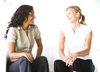 ¿Por qué decimos “estoy bien” cuando no lo estamos?