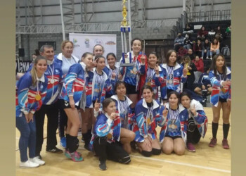 Handball: Gimnasia gritó campeón en el Regional