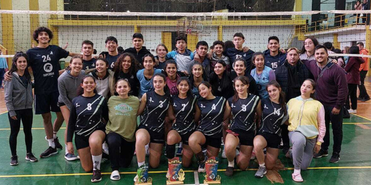 DOBLETE. Brujas conquistó la corona en dos de las cuatro categorías en juego.