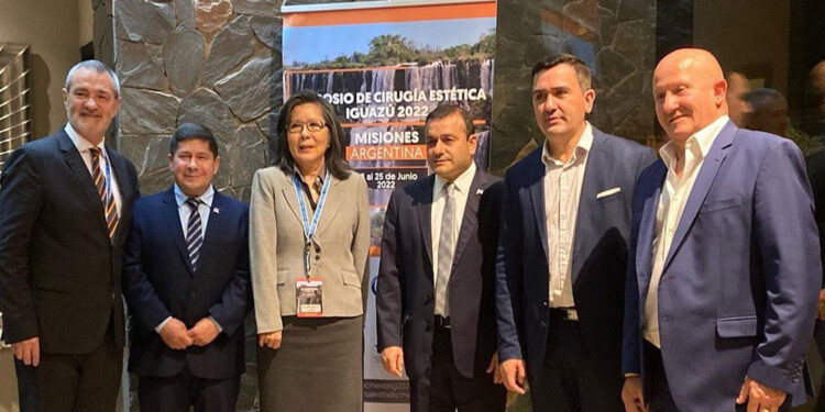 ACTO. Autoridades provinciales acompañaron la inauguración del IV Simposio de Cirugía Estética.