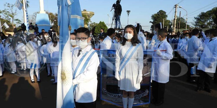 Candelaria celebró el acto oficial por el Día de la Bandera