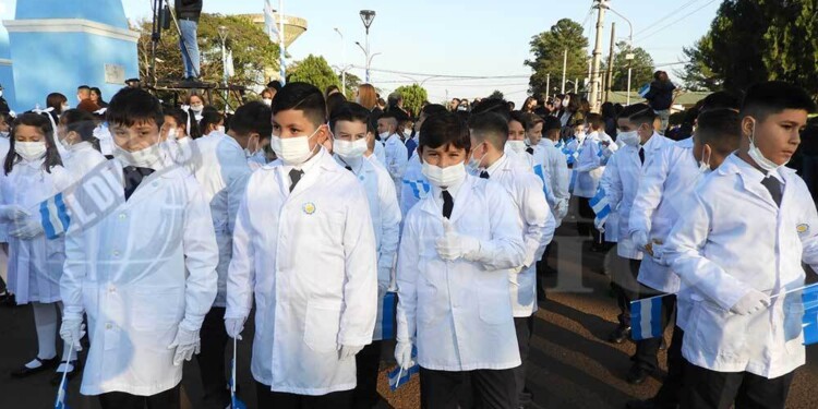 Candelaria celebró el acto oficial por el Día de la Bandera