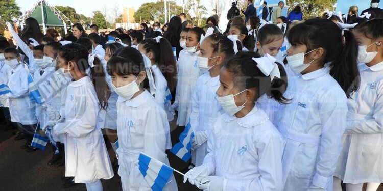Candelaria celebró el acto oficial por el Día de la Bandera