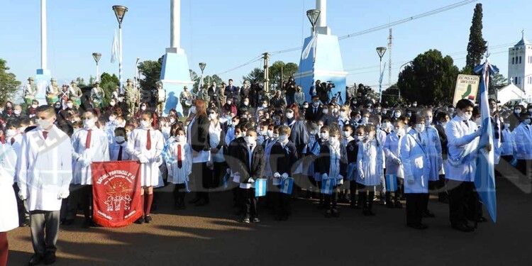 Candelaria celebró el acto oficial por el Día de la Bandera