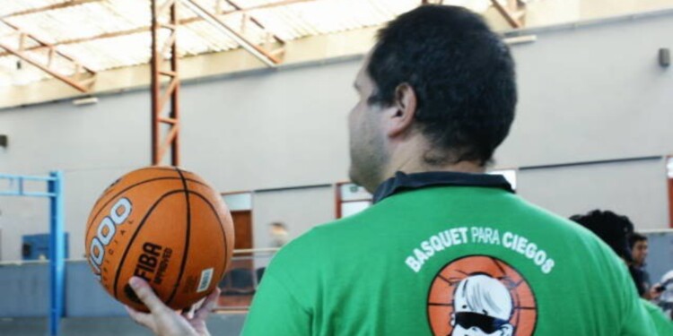 CON TODO ÉXITO. Oberá fue sede de la jornada de capacitación para ciegos y personas con baja visión. La experiencia fue por demás positiva.