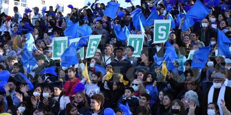 Multitudinario Corpus Christi en Posadas