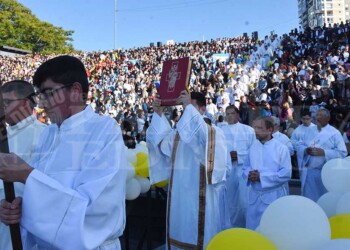Multitudinario Corpus Christi en Posadas