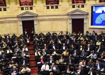 El clima postergó la sesión por la boleta única