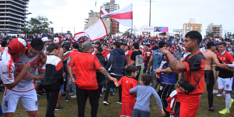 Luego de una década, Guaraní gritó campeón en la Liga Posadeña