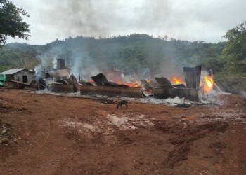 Se incendió una vivienda y una septuagenaria resultó lesionada
