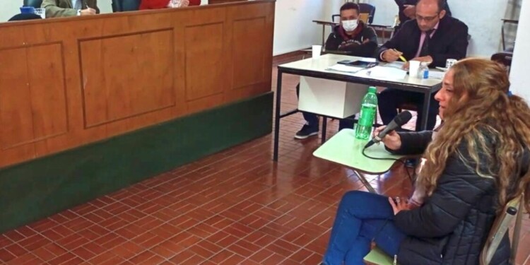 TRISTEZA. Una hermana de la víctima recordó entre lágrimas que ella le enviaba mercaderías para que venda durante la pandemia.