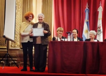 El Consejo Argentino de la Danza distinguió a la profesora Laura de Aira