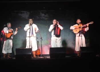 Los Cantores del Alba, padrinos artísticos del conjunto misionero Alma Norteña
