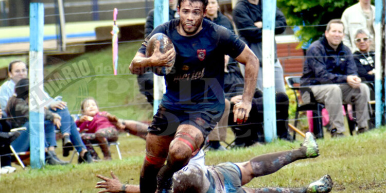 VA AL FRENTE. Santiago Horrisberger es uno de los encargados de poner el juego adelante en CAPRI.