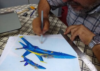 “Aunque es frustrante al principio, a dibujar se aprende dibujando”